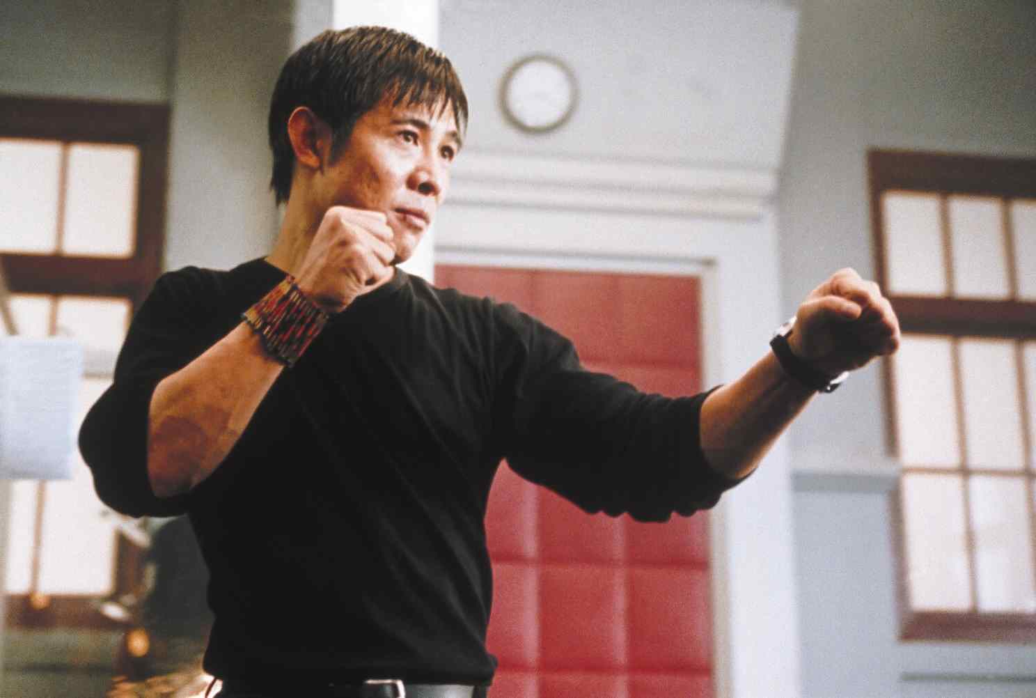 Liu Jian (Jet Li) in the middle of a fight scene in Chris Nahon's martial arts thriller Kiss of the Dragon.