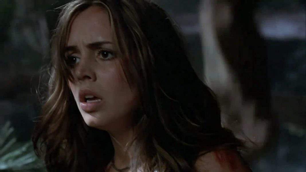 Eliza Dushku as Jessie in Wrong Turn